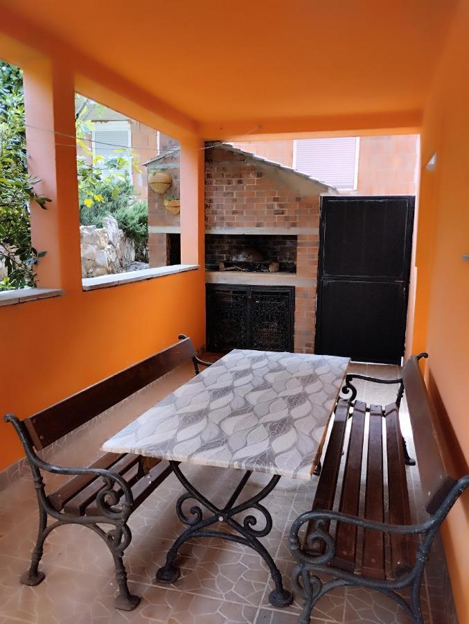 Miran Apartment Ivanica Екстериор снимка