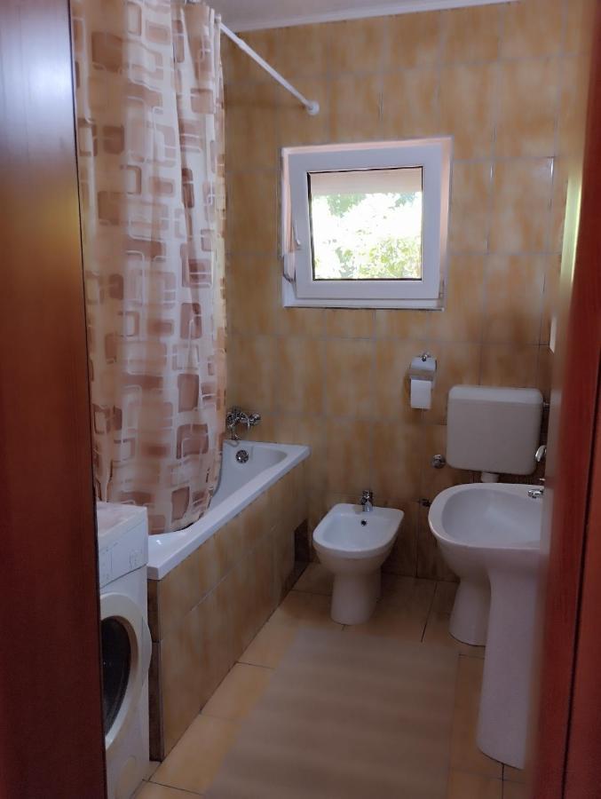 Miran Apartment Ivanica Екстериор снимка