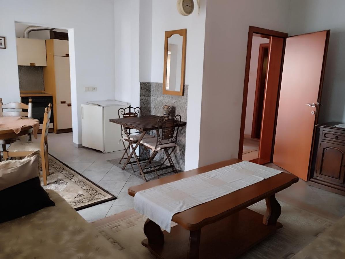 Miran Apartment Ivanica Екстериор снимка