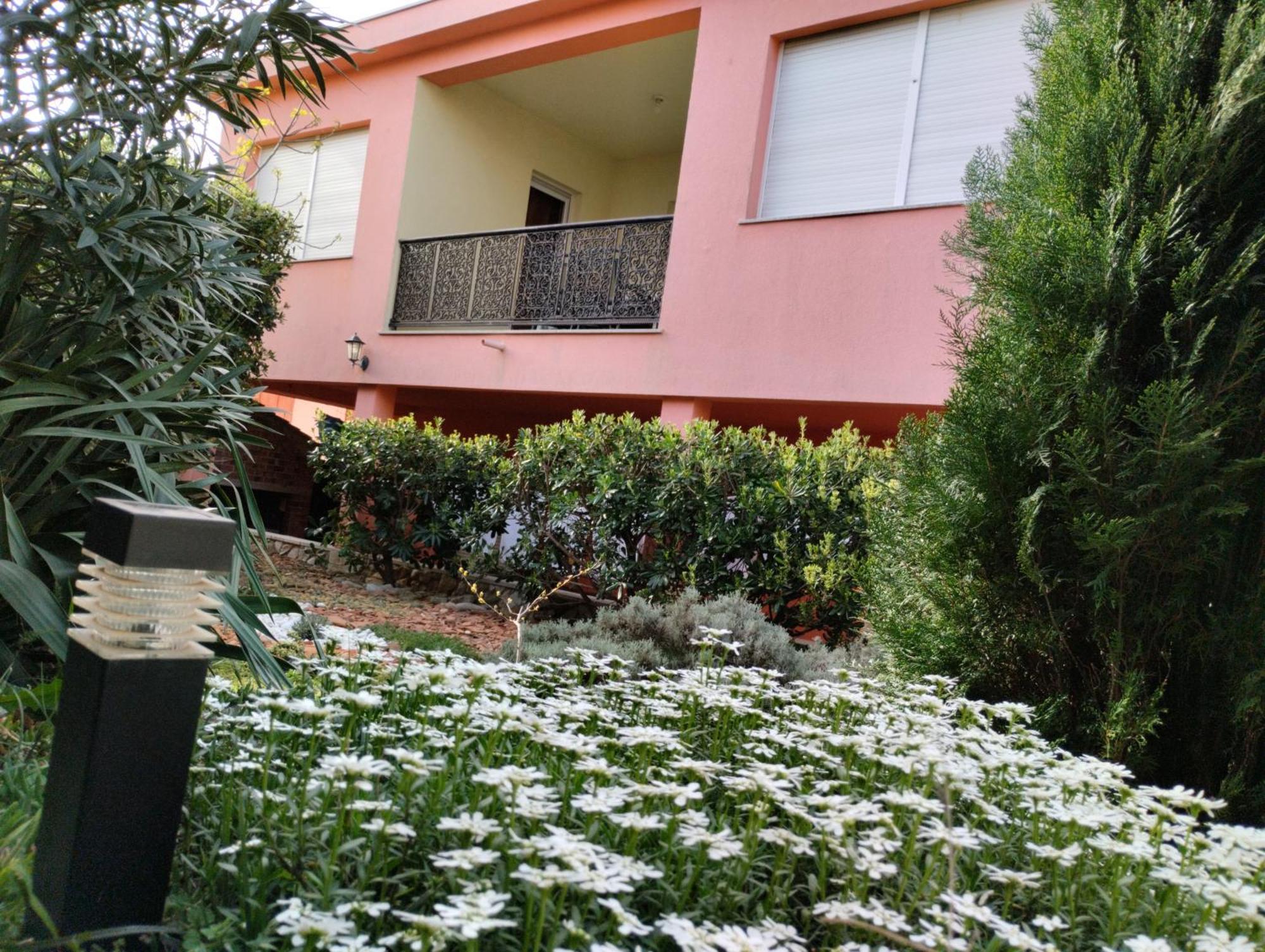 Miran Apartment Ivanica Екстериор снимка